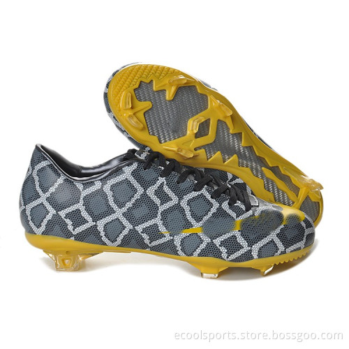 Snakeskin Fascinating Football Shoe for Men